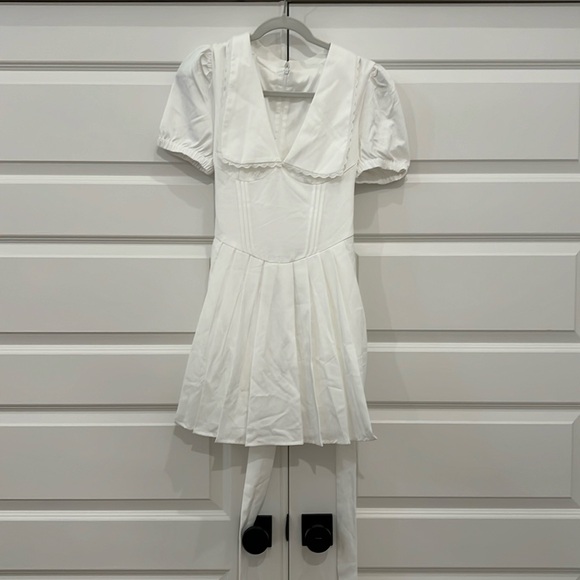 Commense Dresses & Skirts - White collared dress